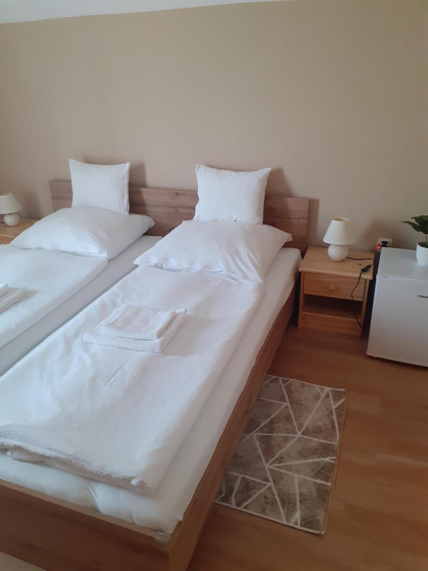 Family Panzio Zalakaros Bed & Breakfast Exterior photo